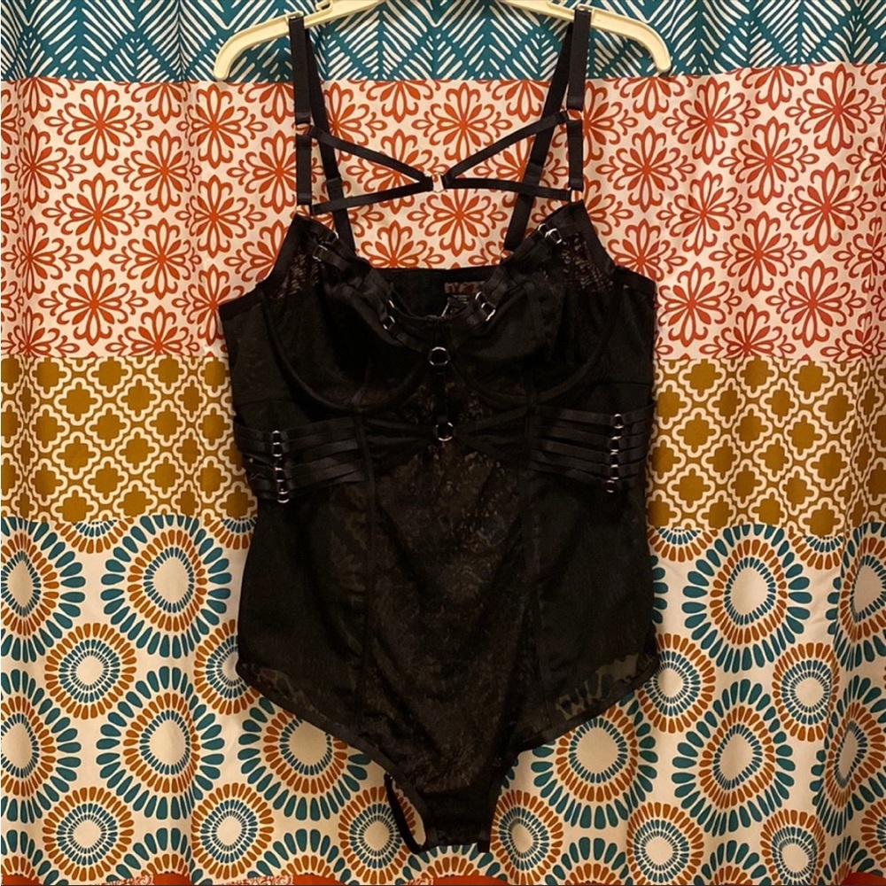 NWT torrid harness caged open back bodysuit - Picture 5 of 6